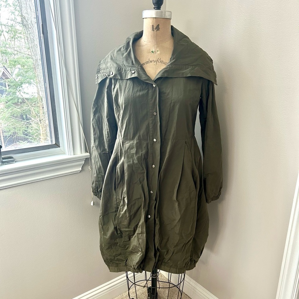 Eileen Fisher Women’s Bubble Hem Surplus Green Trench Coat Jacket XS